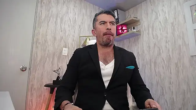 JuanKFit 45 online show from March 2026 03:43:01 AM