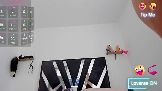 Demy Rhoades online show from November 2025 02:06:01 PM