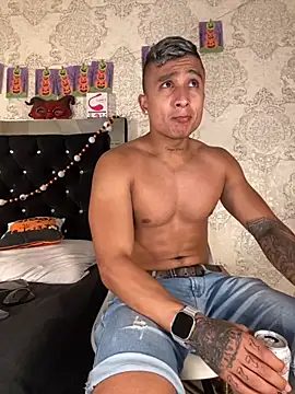 ThiagoBlaze online show from November 2025 02:46:02 AM