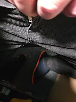 Oorse1966 online show from November 2025 02:05:01 PM