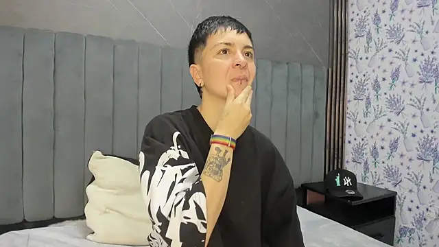  Hannah Hot online show from November 2025 01:31:01 AM