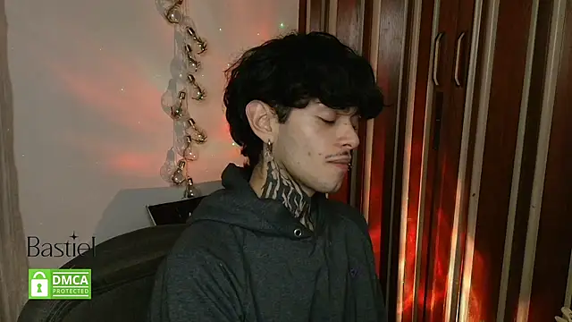 Snapshot of Mihail_leroy chatting on September 2025 12:54:02 AM Mihail leroy online show from September 2025 12:54:02 AM