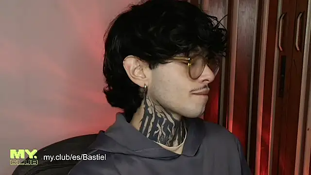 Mihail leroy online show from March 2026 01:54:02 AM