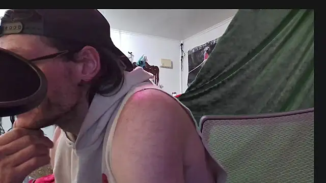 Snapshot of MasterDaddyCool chatting on October 2025 06:10:01 AM MasterDaddyCool online show from October 2025 06:10:01 AM