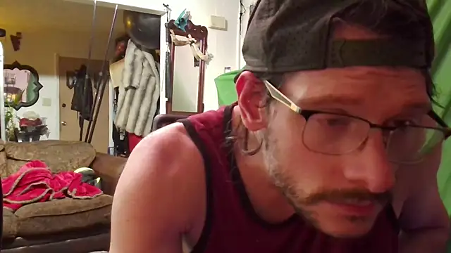 Snapshot of MasterDaddyCool chatting on November 2025 09:10:01 AM MasterDaddyCool online show from November 2025 09:10:01 AM