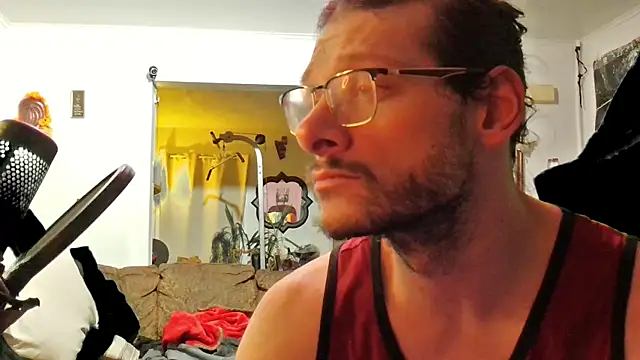 Snapshot of MasterDaddyCool chatting on November 2025 09:58:01 PM MasterDaddyCool online show from November 2025 09:58:01 PM