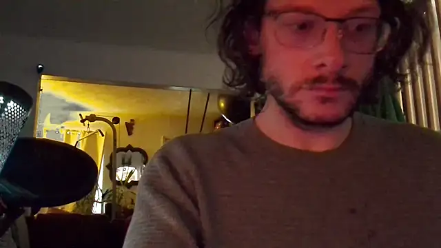 Snapshot of MasterDaddyCool chatting on November 2025 03:54:01 PM MasterDaddyCool online show from November 2025 03:54:01 PM