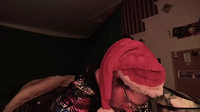 Snapshot of MasterDaddyCool chatting on December 2025 09:35:02 AM MasterDaddyCool online show from December 2025 09:35:02 AM