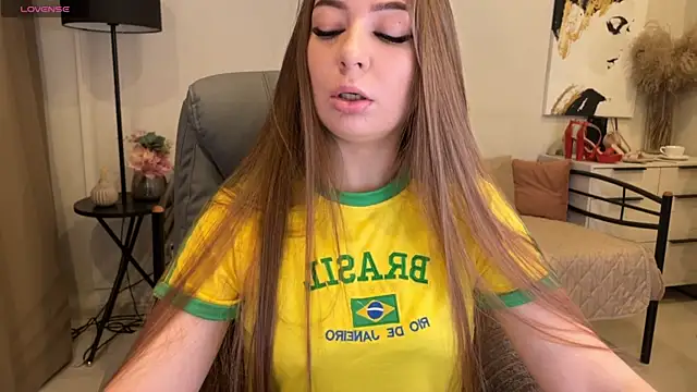 Yummy Jane online show from October 2025 01:28:01 AM