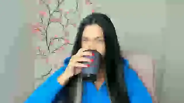 Lune Moon online show from April 2026 05:18:02 AM