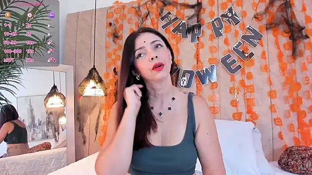 Snapshot of Anantaa_ chatting on October 2025 01:45:01 PM Anantaa online show from October 2025 01:45:01 PM