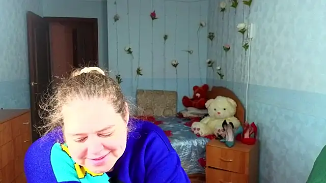 Audrey Aura online show from October 2025 05:05:01 AM