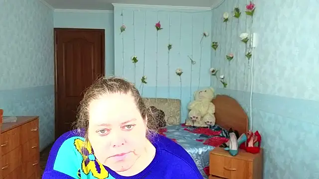 Audrey Aura online show from October 2025 05:08:01 AM