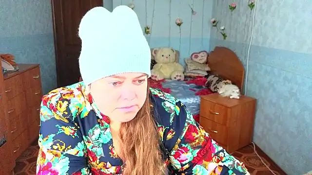 Audrey Aura online show from November 2025 05:39:01 AM