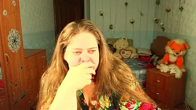 Audrey Aura online show from November 2025 05:07:01 AM