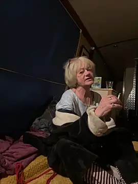 ladyboatlady online show from November 2025 05:28:02 AM