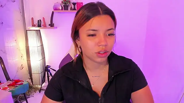 Snapshot of scarlett_enjoy1 chatting on November 2025 03:36:01 PM scarlett enjoy1 online show from November 2025 03:36:01 PM