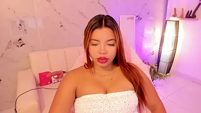 Snapshot of scarlett_enjoy1 chatting on November 2025 01:55:01 PM scarlett enjoy1 online show from November 2025 01:55:01 PM