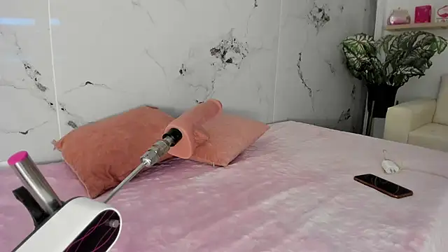 Snapshot of scarlett_enjoy1 chatting on November 2025 08:57:02 AM scarlett enjoy1 online show from November 2025 08:57:02 AM