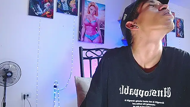 Snapshot of briamhoconor_xh chatting on October 2025 01:02:02 AM briamhoconor xh online show from October 2025 01:02:02 AM