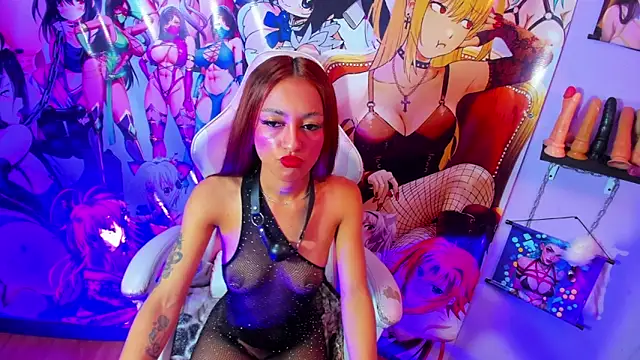 Kylie Moan online show from November 2025 10:55:02 PM