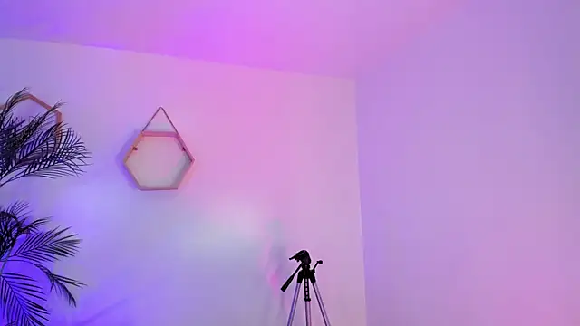 Snapshot of Hadid_Jimenez_ chatting on April 2026 07:19:02 PM Hadid Jimenez online show from April 2026 07:19:02 PM
