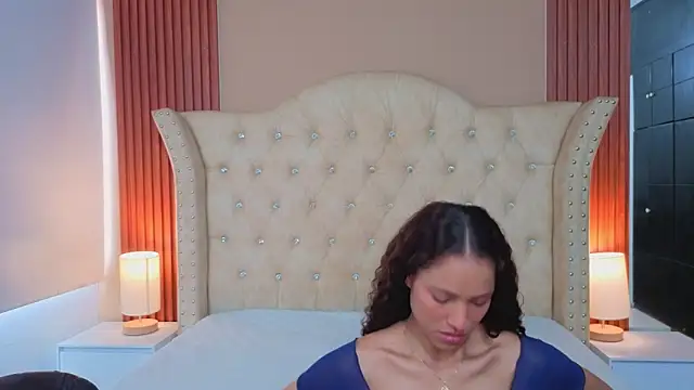 Snapshot of SofiaDelicia chatting on November 2025 04:40:02 PM SofiaDelicia online show from November 2025 04:40:02 PM