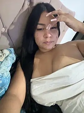 Snapshot of julianamascarada chatting on September 2025 01:18:01 AM julianamascarada online show from September 2025 01:18:01 AM