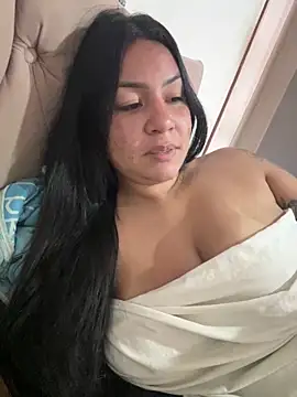 Snapshot of julianamascarada chatting on September 2025 12:52:02 PM julianamascarada online show from September 2025 12:52:02 PM