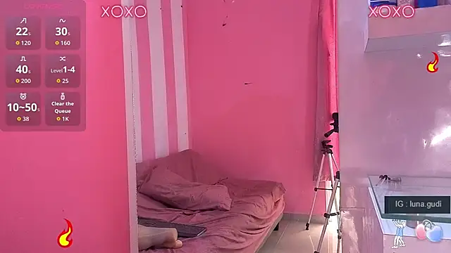 lunagudis online show from March 2026 12:44:02 PM