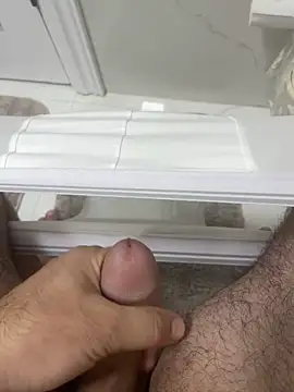 Heros2000 online show from December 2025 05:47:01 AM