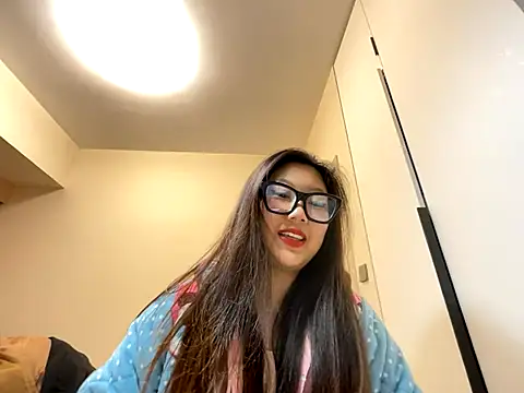 xena0501 online show from December 2025 01:28:02 PM