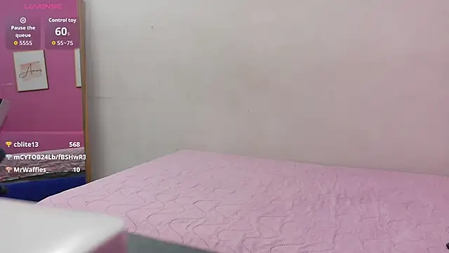 cutepetitee online show from December 2025 08:05:01 PM