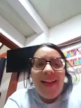 Vanesitacooper online show from October 2025 09:26:01 PM