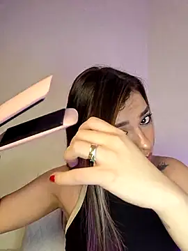 AmaiaSalvatore online show from November 2025 09:28:01 PM