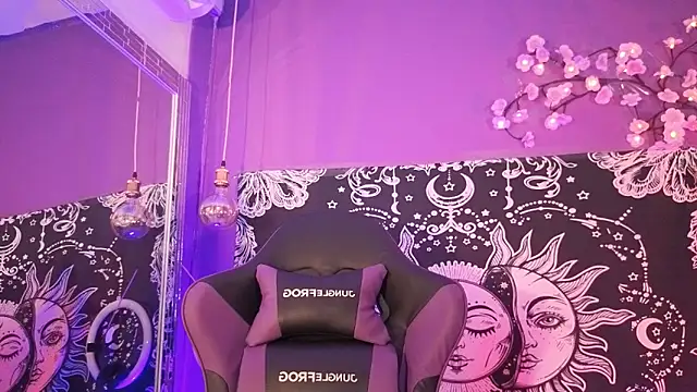 Snapshot of Gaia_Gatex chatting on February 2026 12:48:02 PM Gaia Gatex online show from February 2026 12:48:02 PM