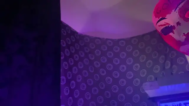 DjDiCKmannOnE online show from June 2026 02:03:01 AM