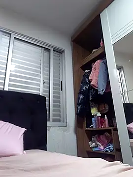 dyjaA online show from April 2026 08:35:02 PM