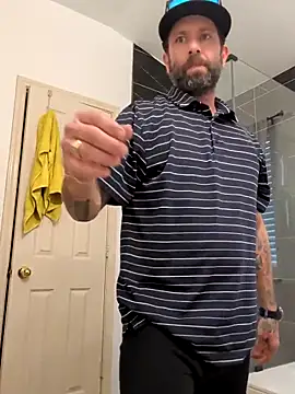 danoo84 online show from April 2026 11:42:01 PM