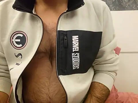 Snapshot of mlove902 chatting on December 2025 07:07:01 PM mlove902 online show from December 2025 07:07:01 PM