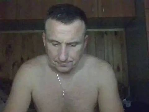 Maksymilian1 online show from December 2025 07:10:01 PM