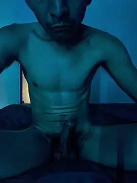 Yucsingl1 online show from April 2026 04:57:01 AM