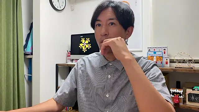 Snapshot of Bonz_Buonz chatting on September 2025 02:27:02 PM Bonz Buonz online show from September 2025 02:27:02 PM