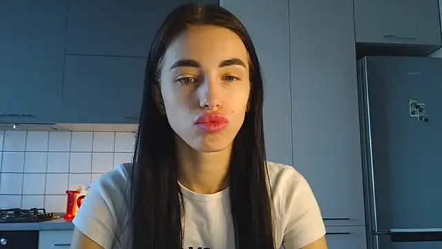 EvaMelnik online show from September 2025 02:30:02 PM