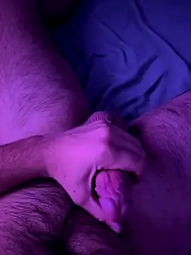 Snapshot of pioca1924 chatting on October 2025 12:27:01 AM pioca1924 online show from October 2025 12:27:01 AM