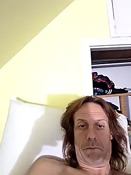 Snapshot of Danny19867 chatting on November 2025 05:18:02 AM Danny19867 online show from November 2025 05:18:02 AM