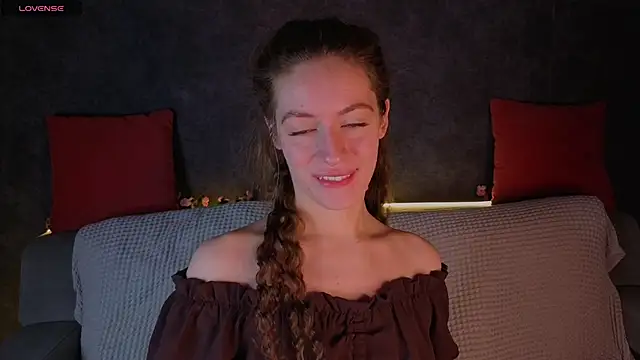 Snapshot of Agnes_Wells chatting on May 2026 03:12:02 AM Agnes Wells online show from May 2026 03:12:02 AM