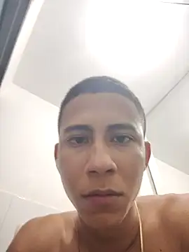 Snapshot of Davig4 chatting on September 2025 11:27:01 PM Davig4 online show from September 2025 11:27:01 PM