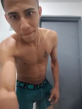 Snapshot of Davig4 chatting on October 2025 02:56:02 AM Davig4 online show from October 2025 02:56:02 AM