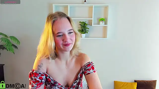 Casey Sweeet online show from October 2025 04:32:02 AM